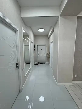 Satılır 2 otaqlı mənzil 72 m²