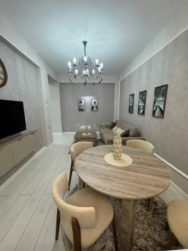 Satılır 2 otaqlı mənzil 72 m²