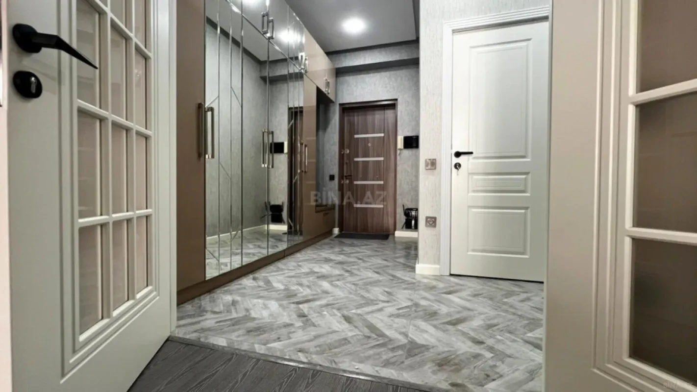 Kirayə verilir 3 otaqlı mənzil 120 m²