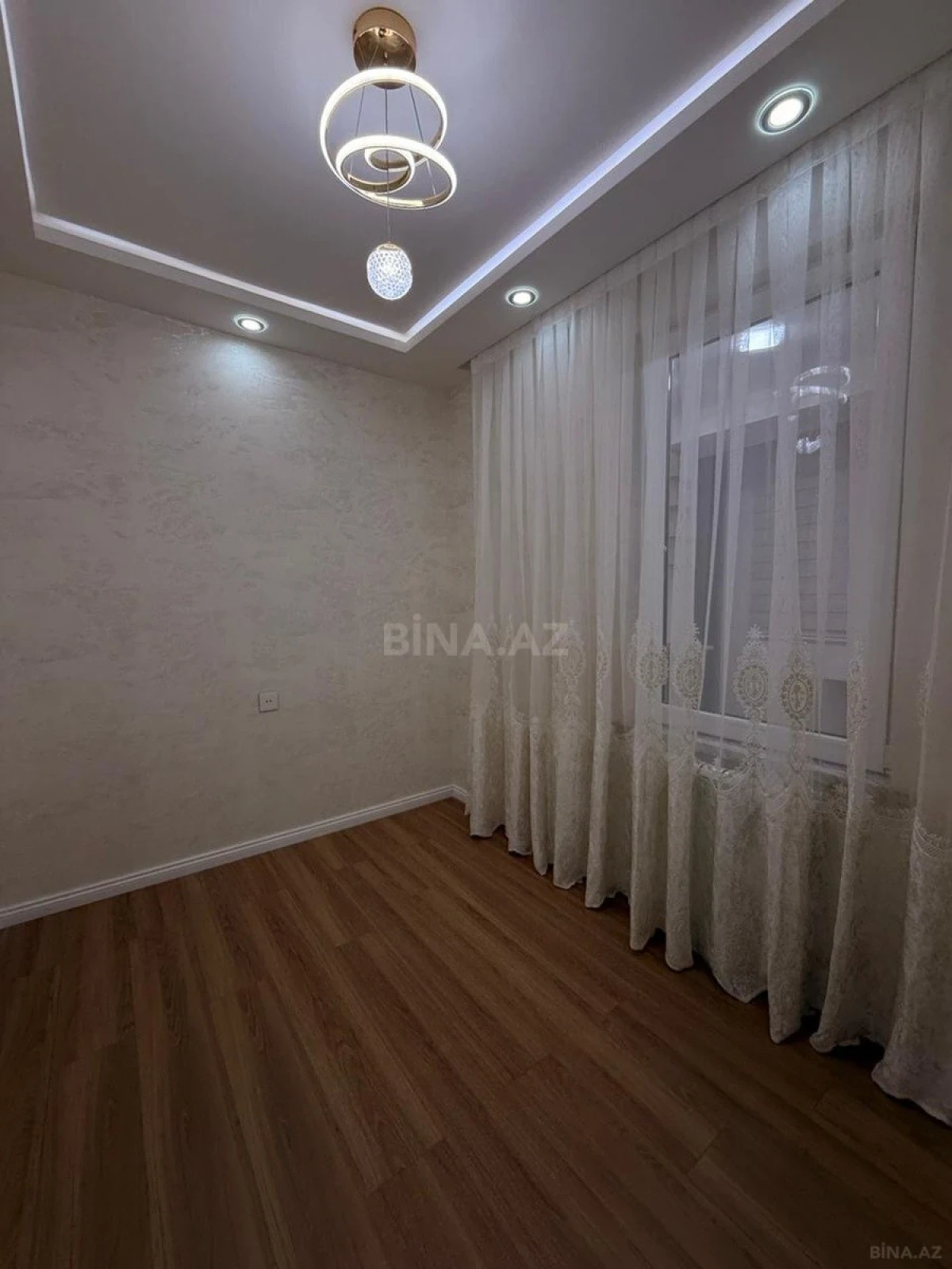 Satılır 3 otaqlı mənzil 65 m²