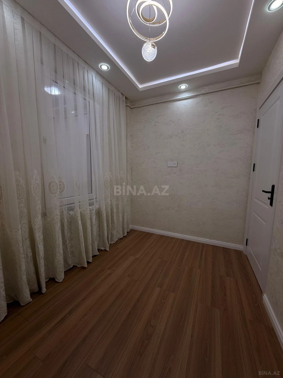 Satılır 3 otaqlı mənzil 65 m²