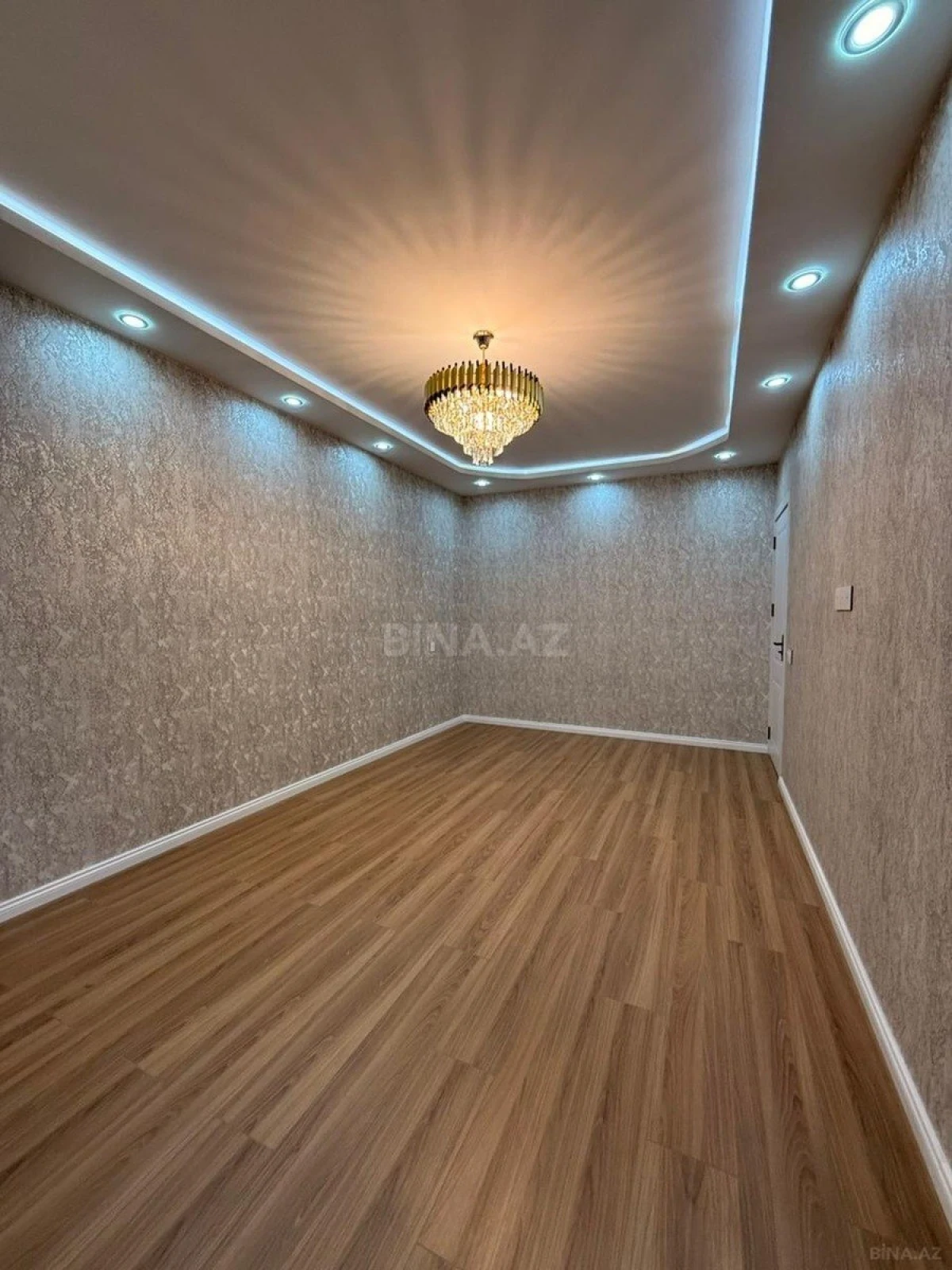 Satılır 3 otaqlı mənzil 65 m²
