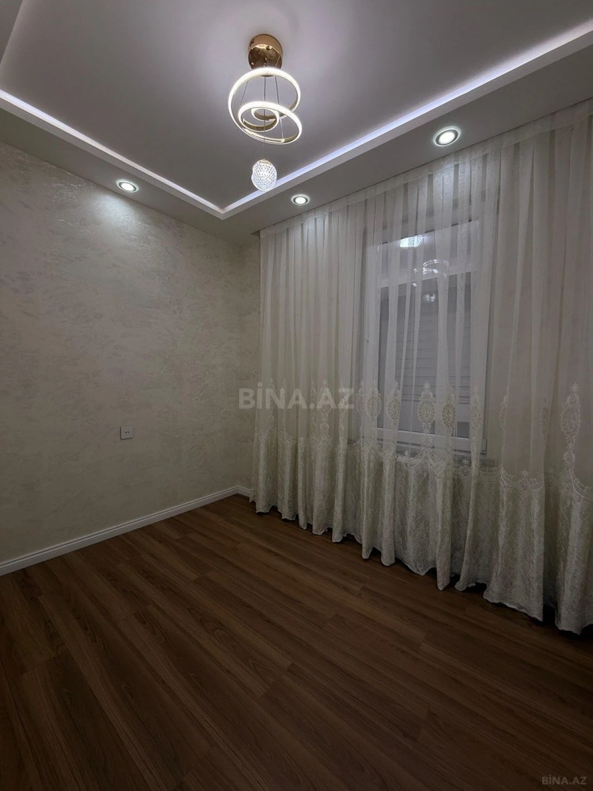 Satılır 3 otaqlı mənzil 65 m²
