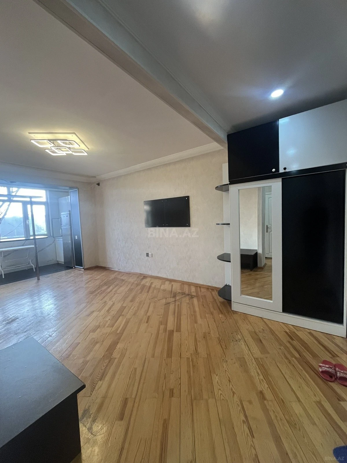 Satılır 3 otaqlı mənzil 63 m²
