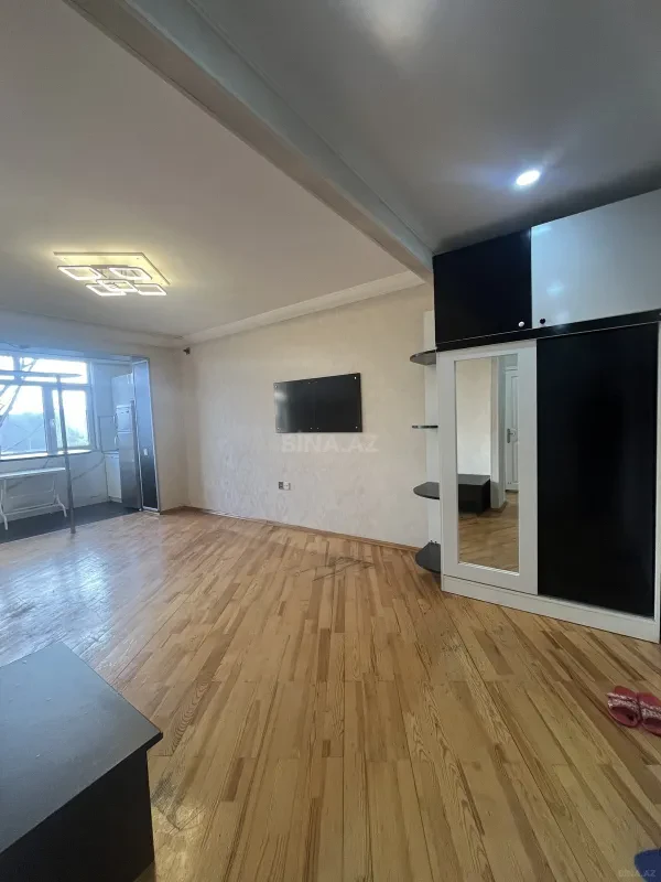 Satılır 3 otaqlı mənzil 63 m²