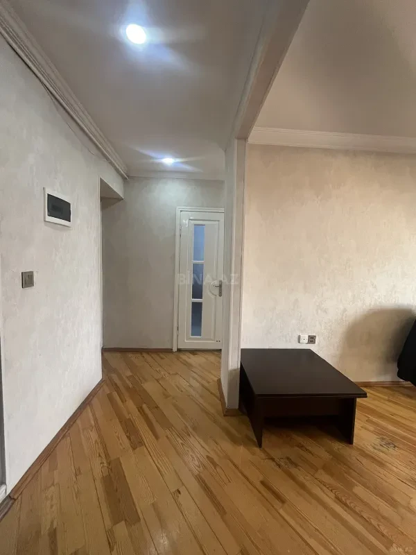 Satılır 3 otaqlı mənzil 63 m²