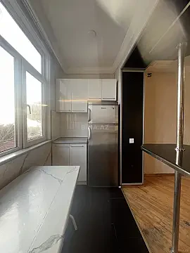 Satılır 3 otaqlı mənzil 63 m²