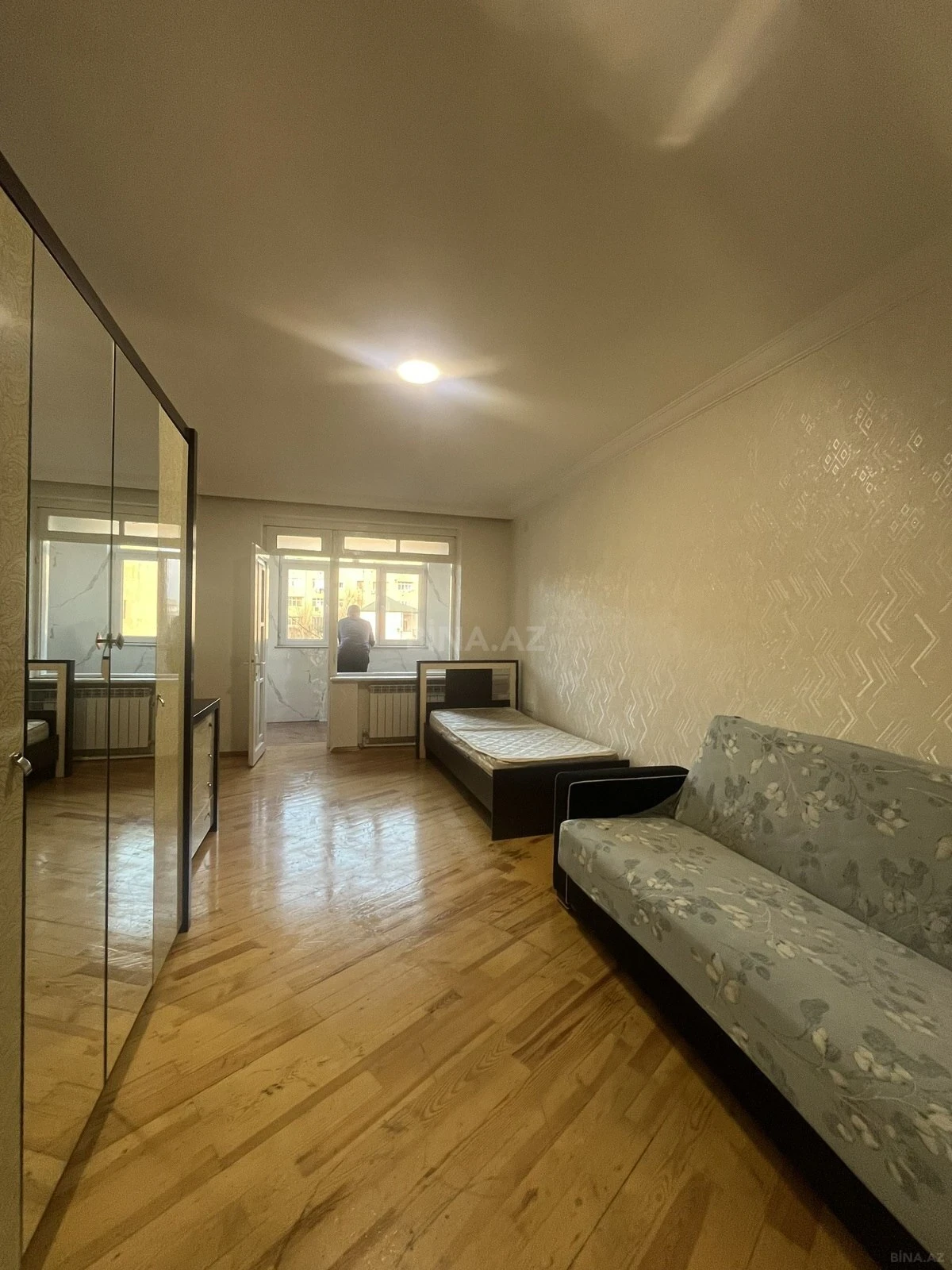 Satılır 3 otaqlı mənzil 63 m²