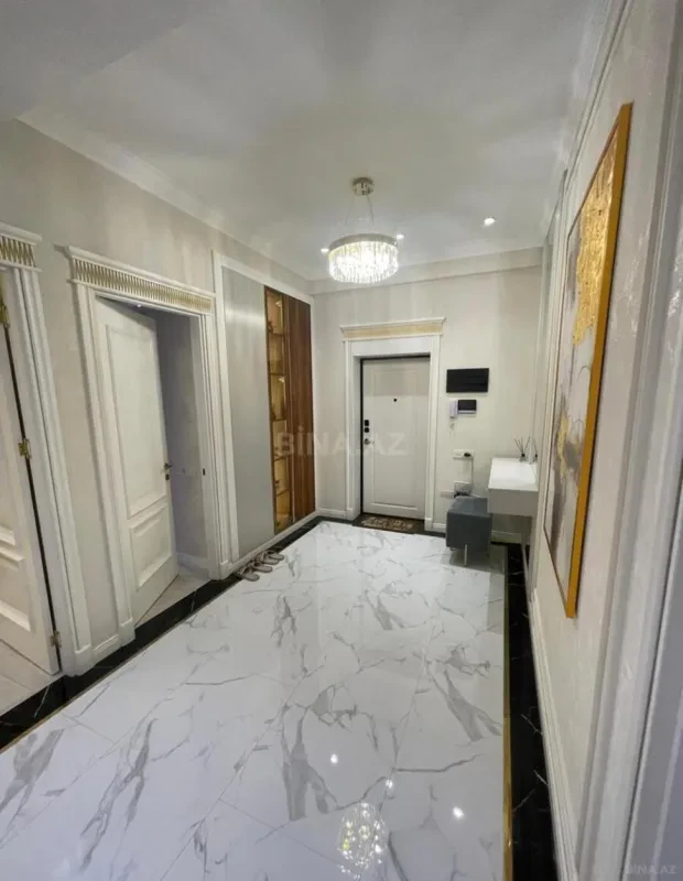 Kirayə verilir 3 otaqlı mənzil 108 m²