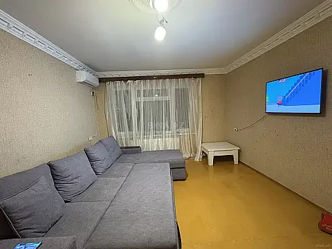 Kirayə verilir 2 otaqlı mənzil 55 m²