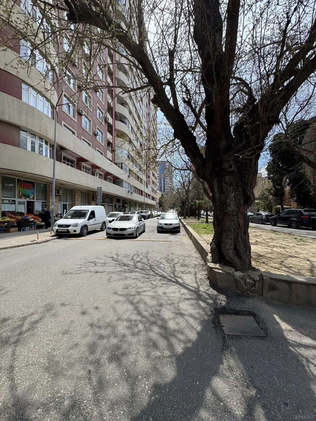 Satılır obyekt 37 m²