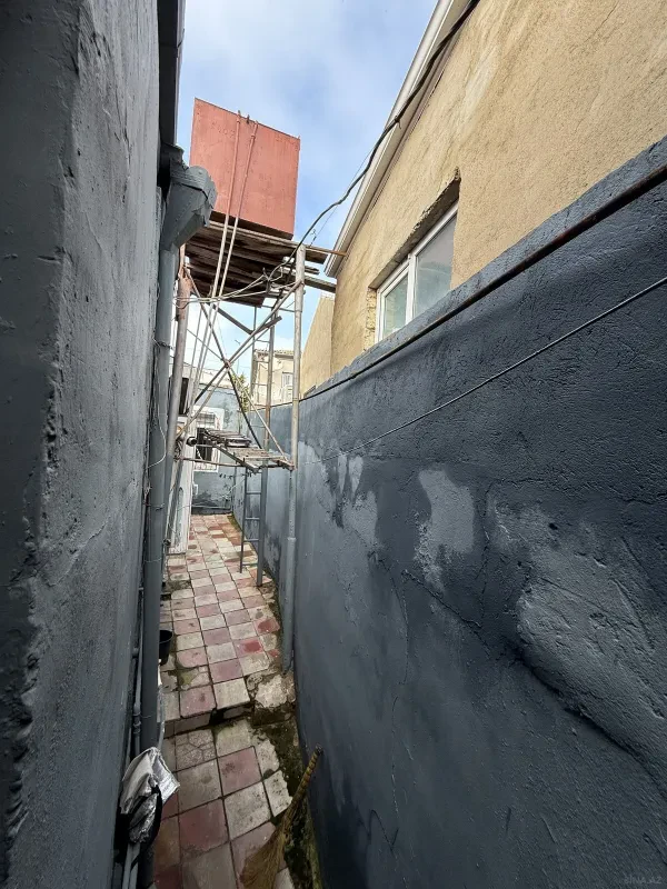 Satılır 5 otaqlı həyət evi 150 m²