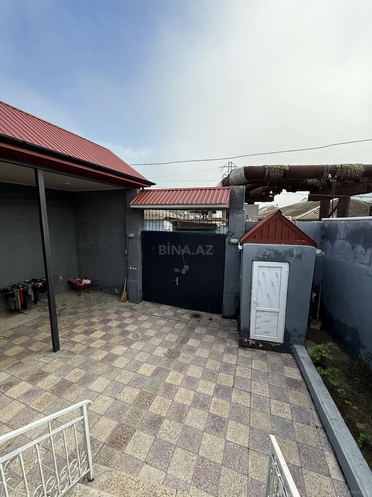 Satılır 5 otaqlı həyət evi 150 m²