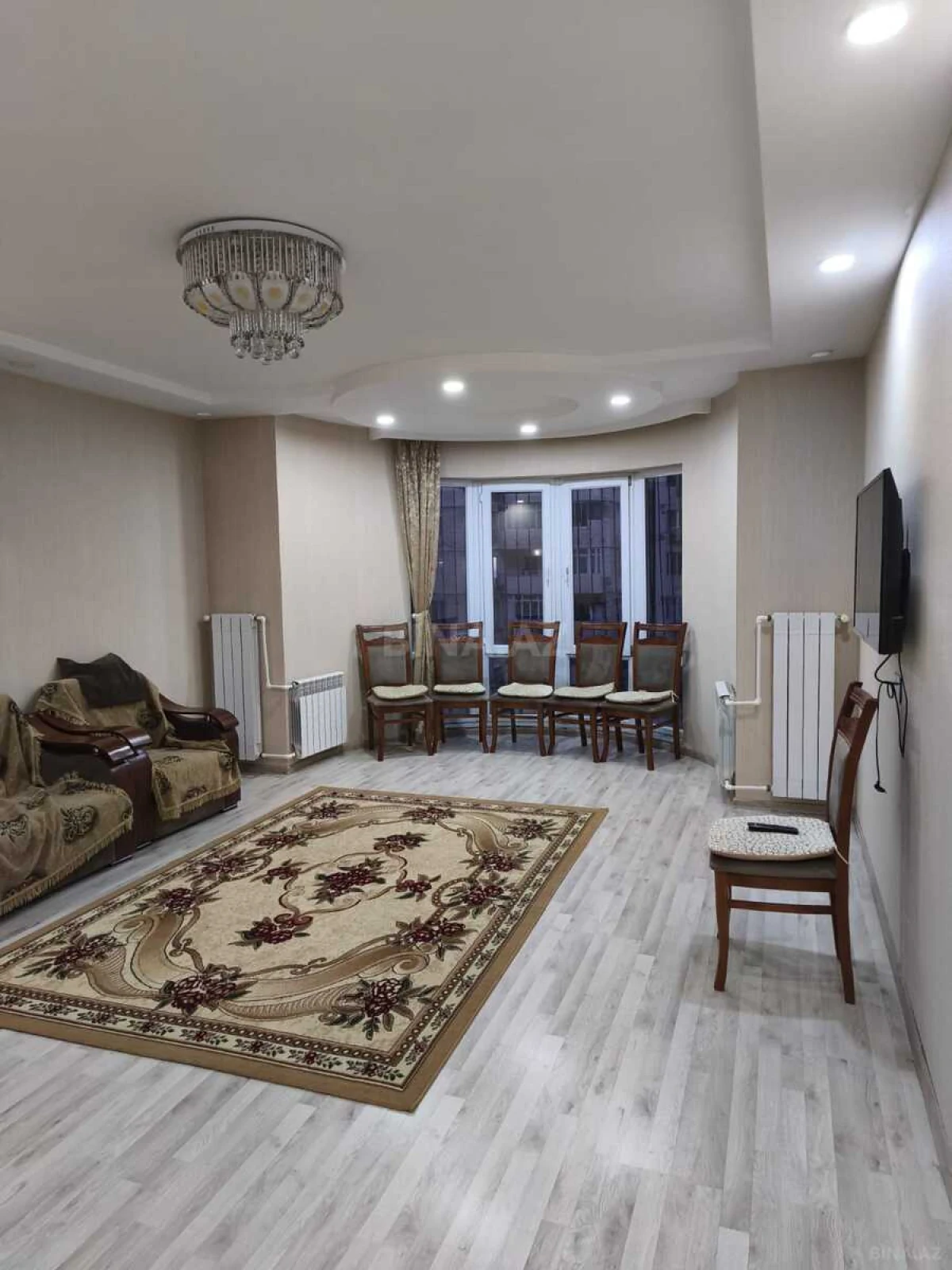 Satılır 2 otaqlı mənzil 67 m²