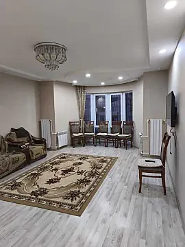 Satılır 2 otaqlı mənzil 67 m²