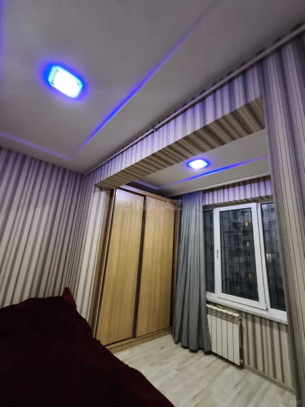 Satılır 2 otaqlı mənzil 67 m²