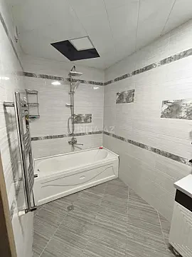 Satılır 2 otaqlı mənzil 67 m²