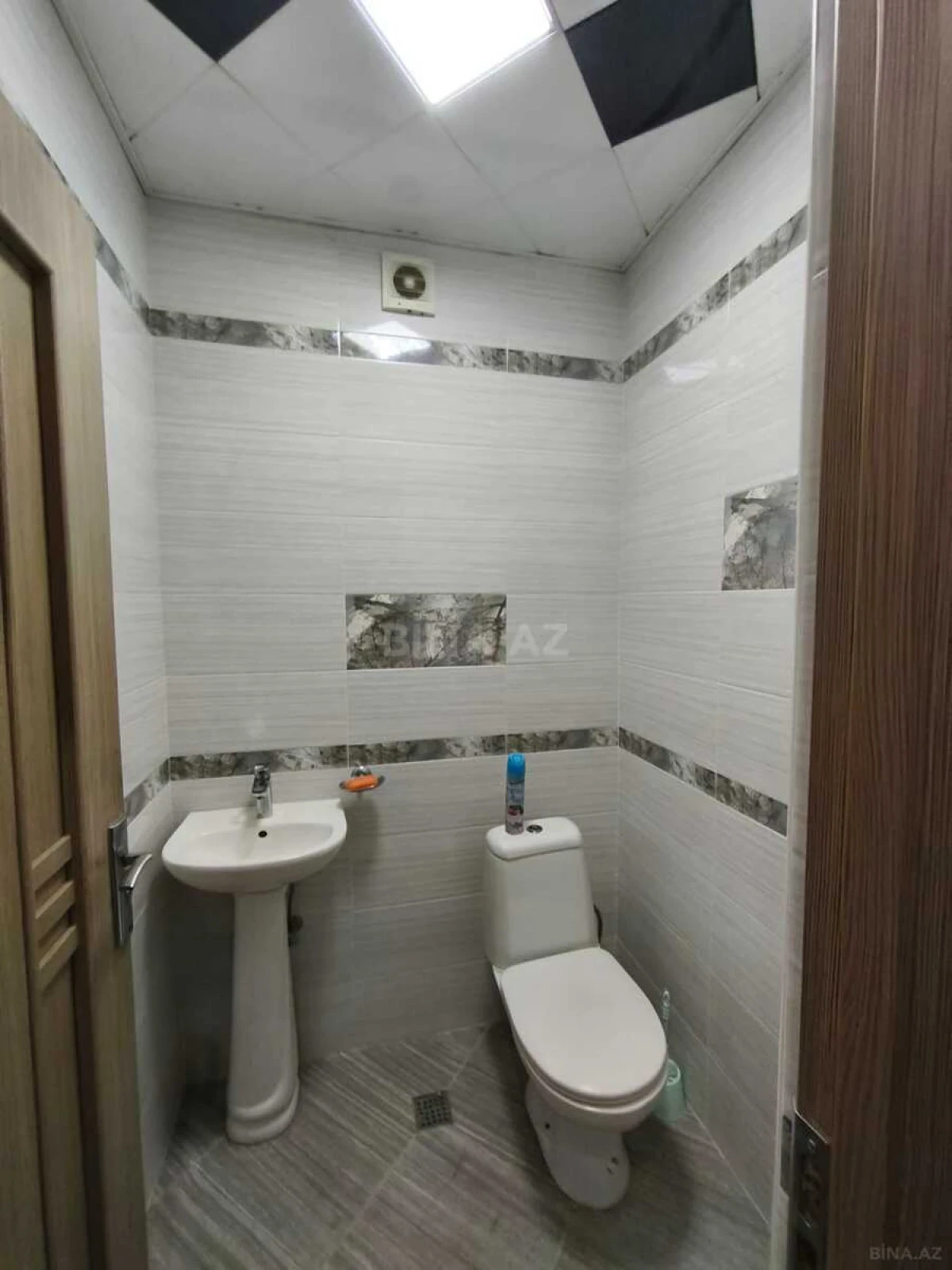Satılır 2 otaqlı mənzil 67 m²