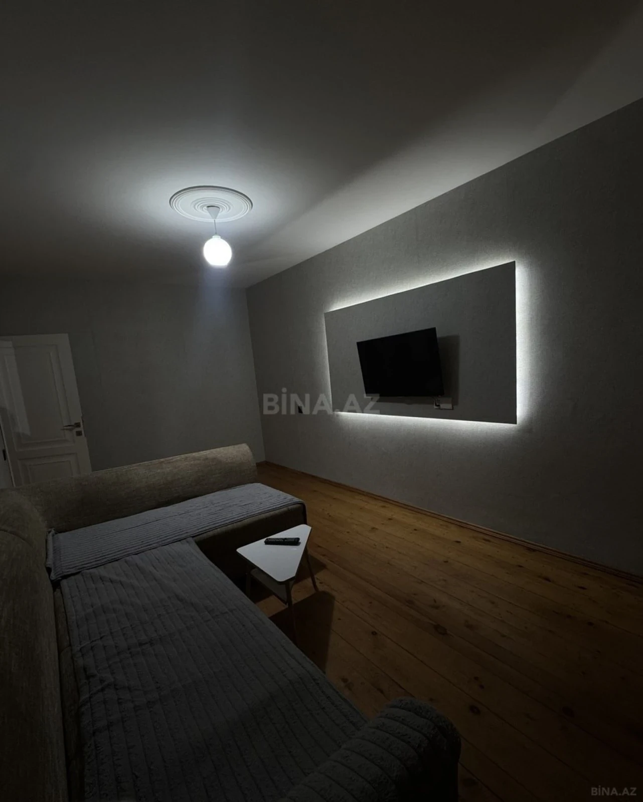 Kirayə verilir 2 otaqlı mənzil 66 m²