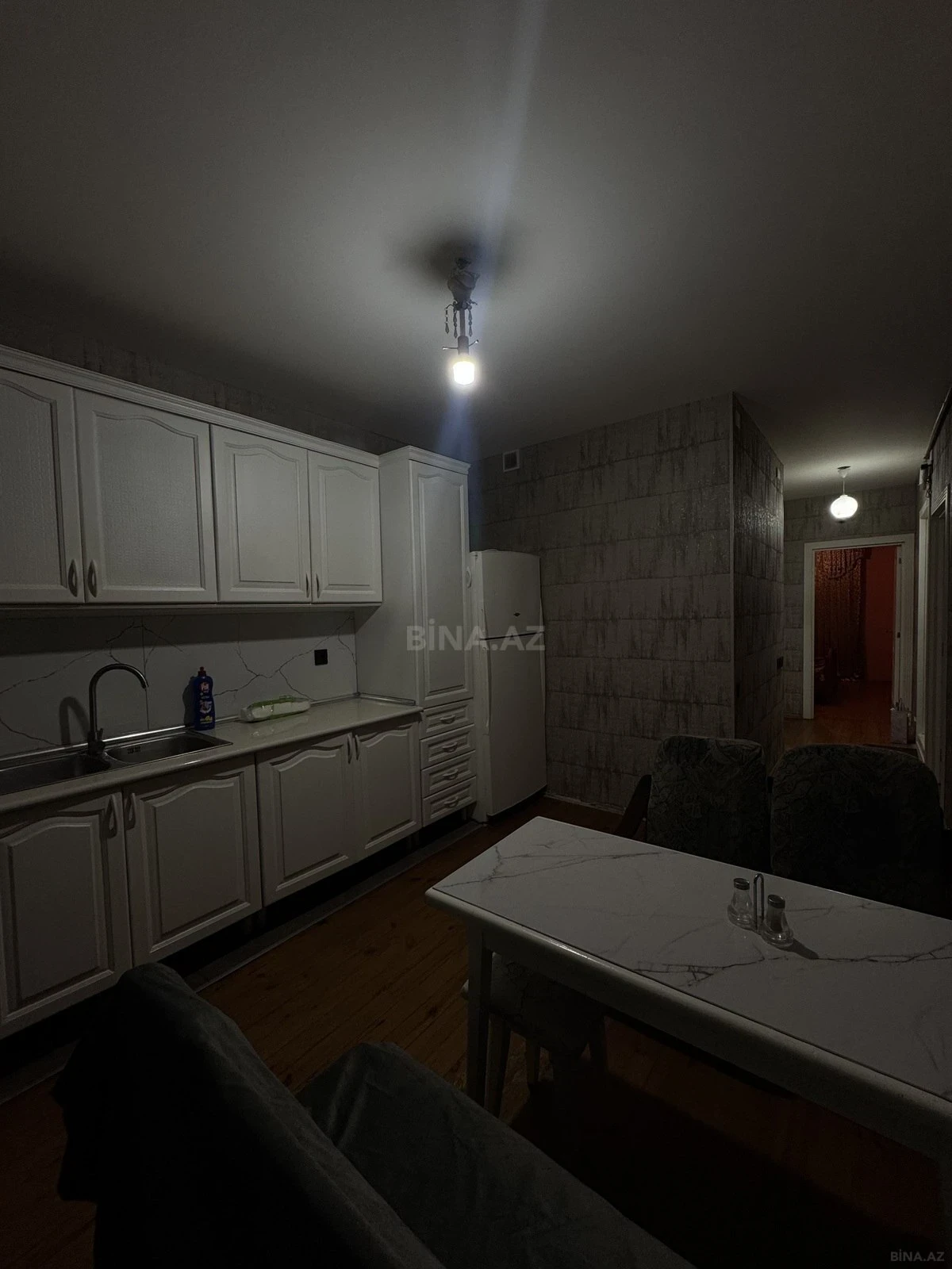 Kirayə verilir 2 otaqlı mənzil 66 m²