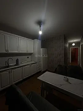 Kirayə verilir 2 otaqlı mənzil 66 m²