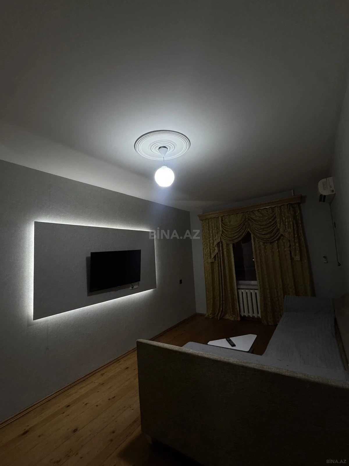 Kirayə verilir 2 otaqlı mənzil 66 m²