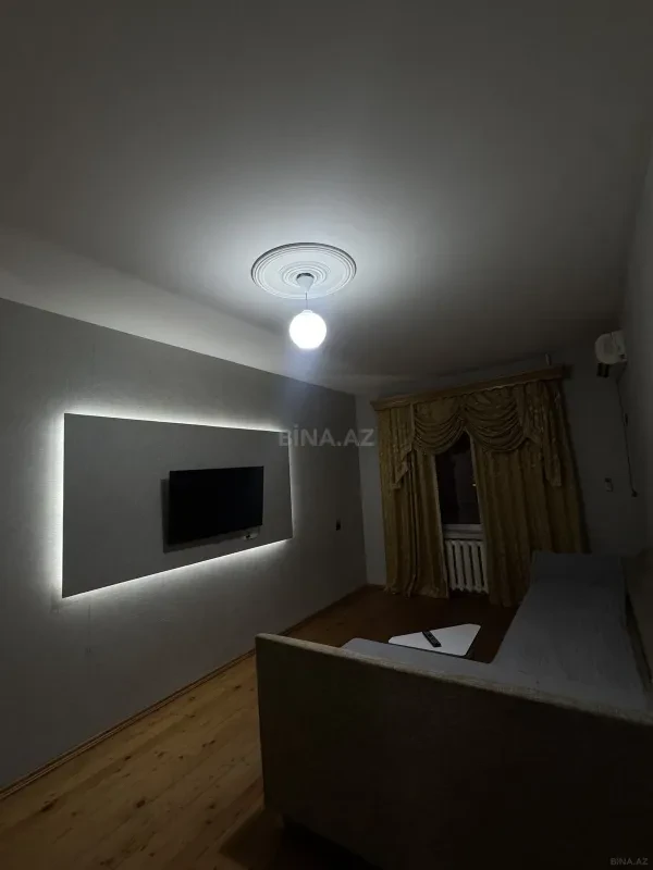 Kirayə verilir 2 otaqlı mənzil 66 m²