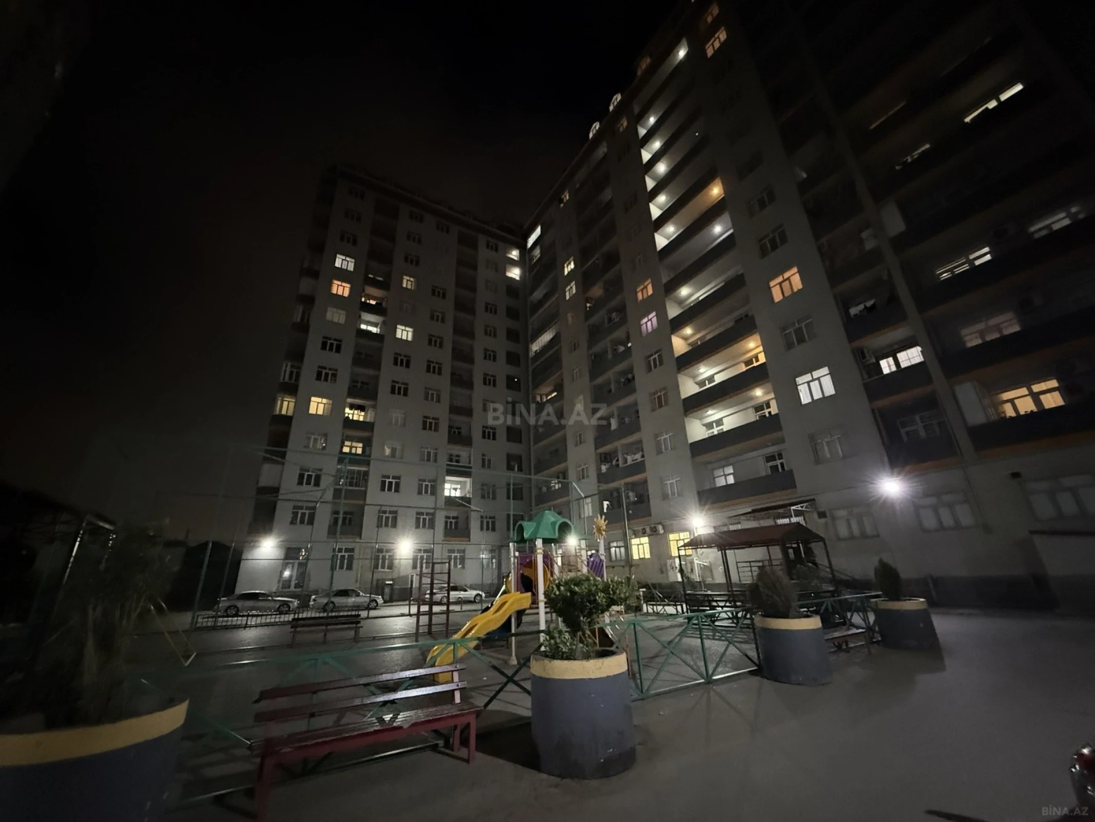 Satılır 2 otaqlı mənzil 58 m²