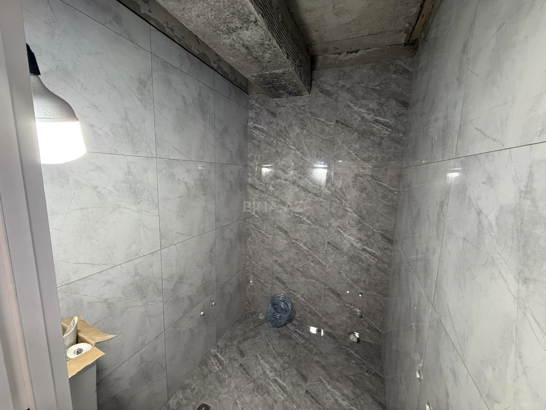 Satılır 2 otaqlı mənzil 58 m²