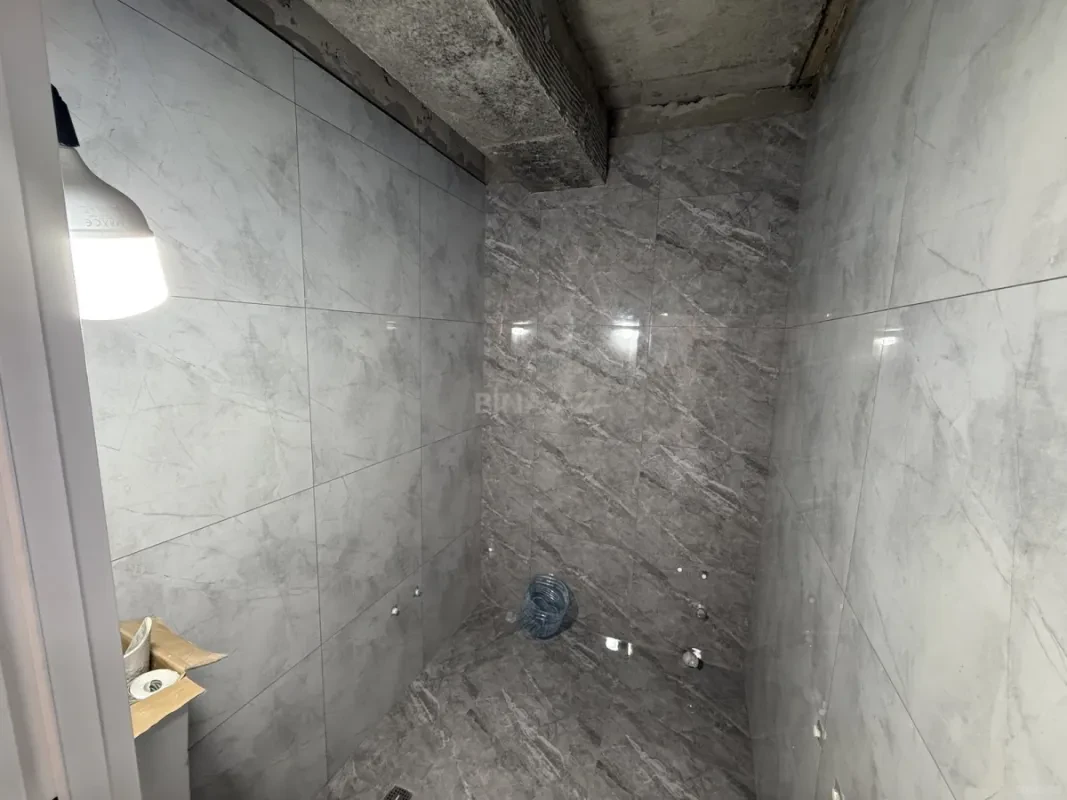 Satılır 2 otaqlı mənzil 58 m²