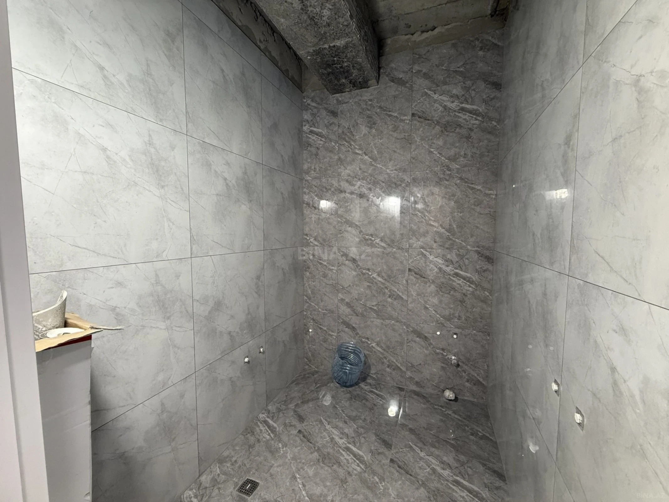 Satılır 2 otaqlı mənzil 58 m²