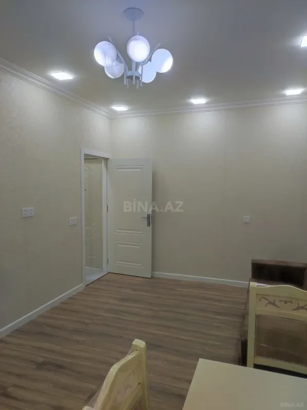 Kirayə verilir 2 otaqlı mənzil 30 m²
