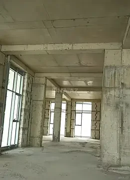 Satılır obyekt 758 m²