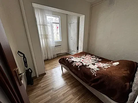 Satılır 2 otaqlı mənzil 40 m²
