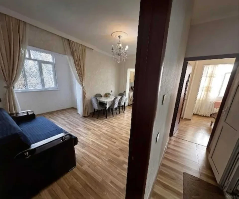 Satılır 2 otaqlı mənzil 40 m²