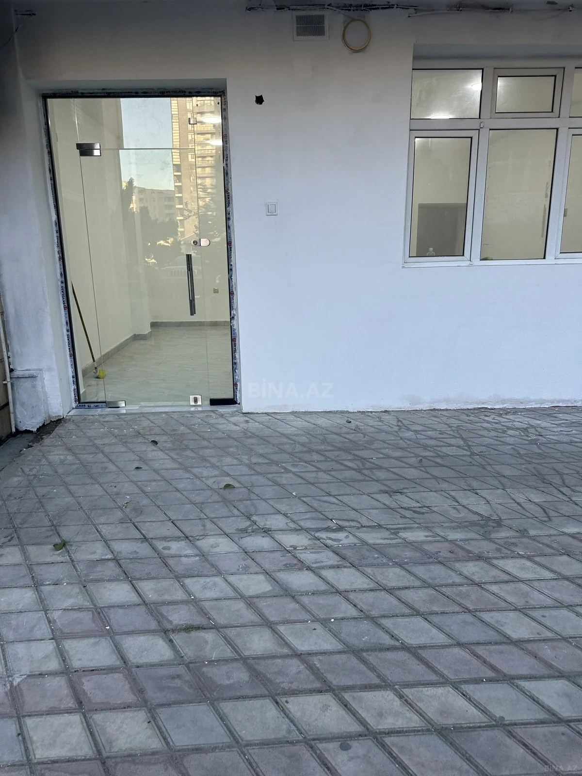 Kirayə verilir obyekt 70 m²