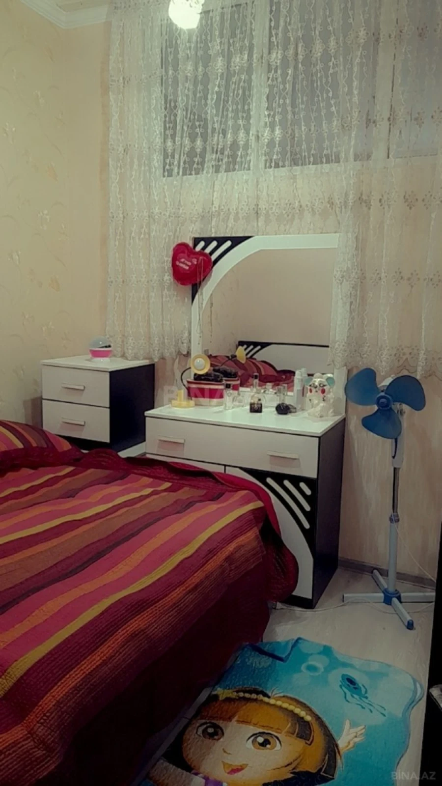 Kirayə verilir 4 otaqlı mənzil 120 m²