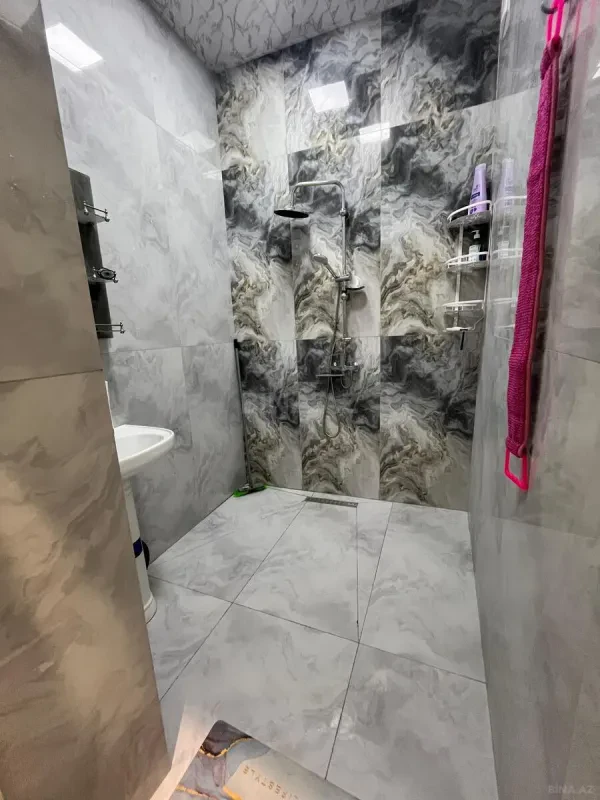 Kirayə verilir 4 otaqlı mənzil 120 m²