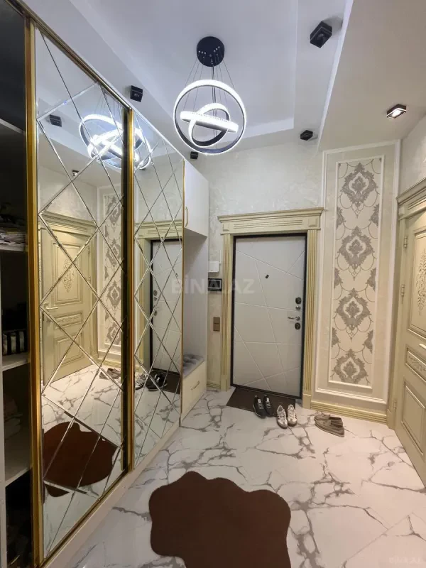 Kirayə verilir 4 otaqlı mənzil 120 m²