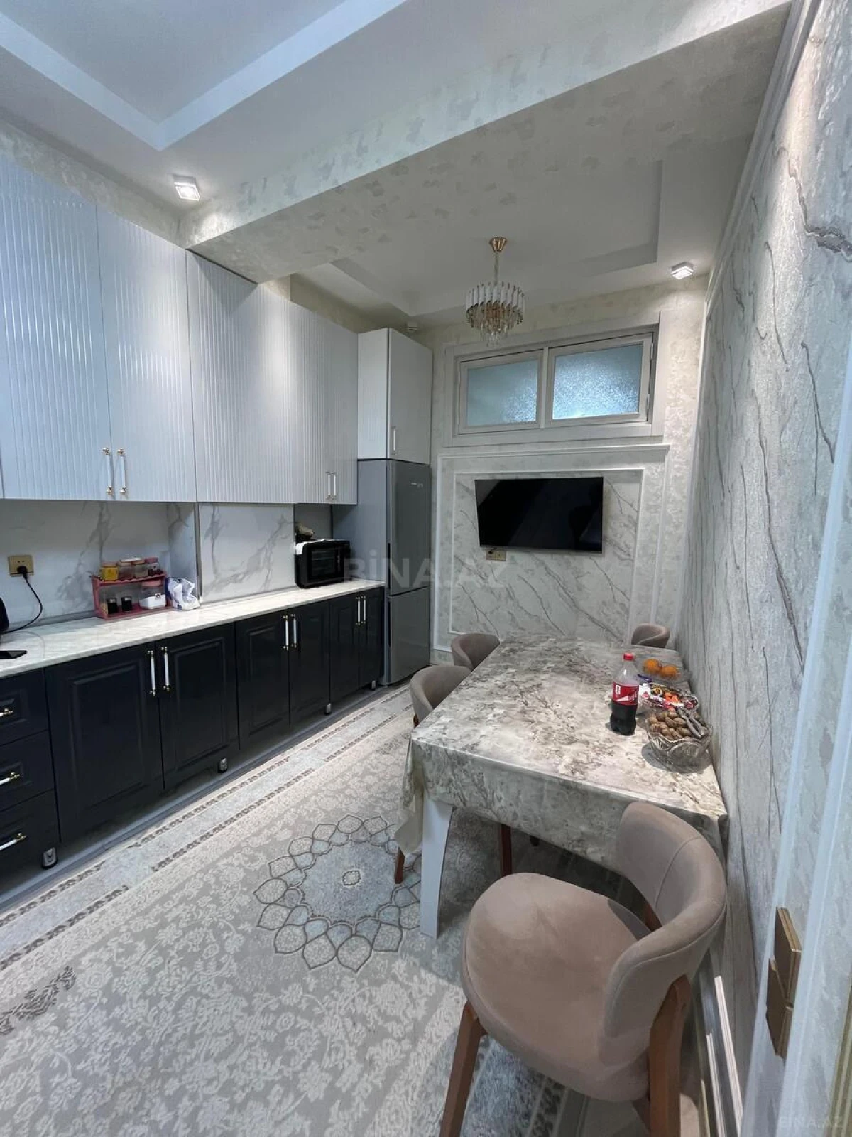 Kirayə verilir 4 otaqlı mənzil 120 m²