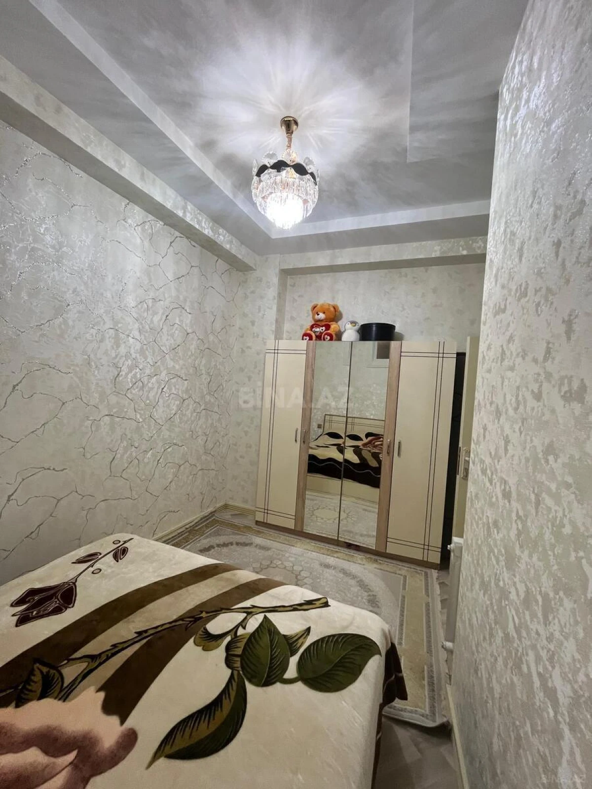 Kirayə verilir 4 otaqlı mənzil 120 m²
