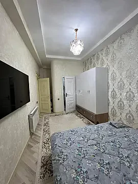 Kirayə verilir 4 otaqlı mənzil 120 m²