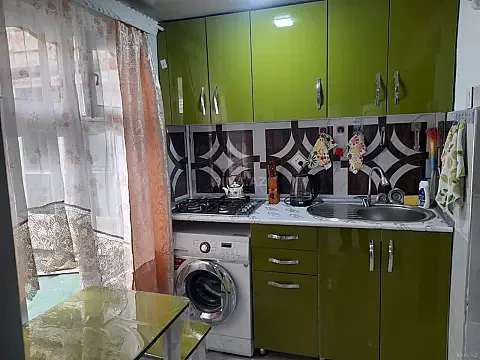 Kirayə verilir 3 otaqlı həyət evi 70 m² — Bakı, İnşaatçılar 3 otaq 70.00 m²
