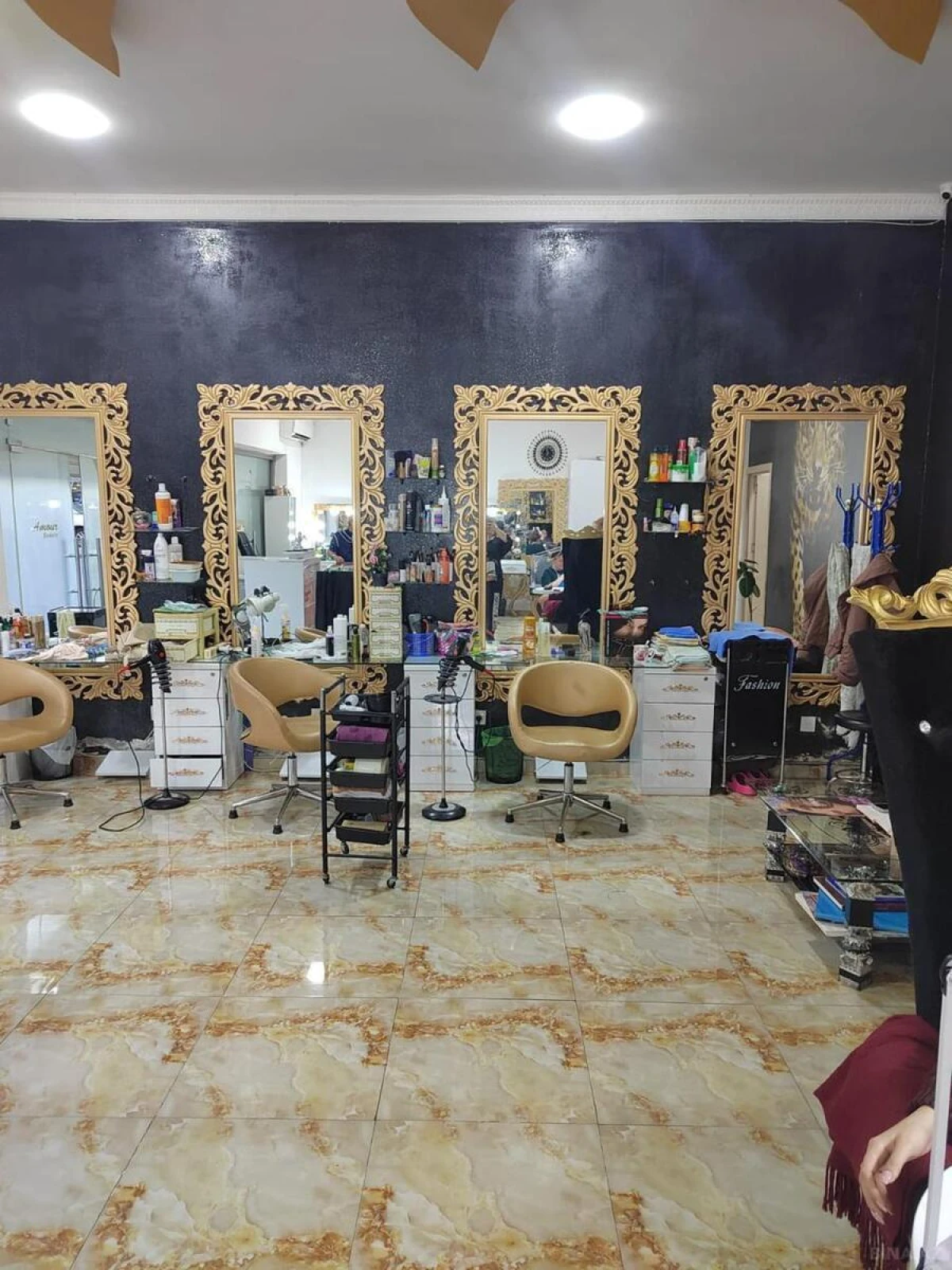 Satılır obyekt 75 m²
