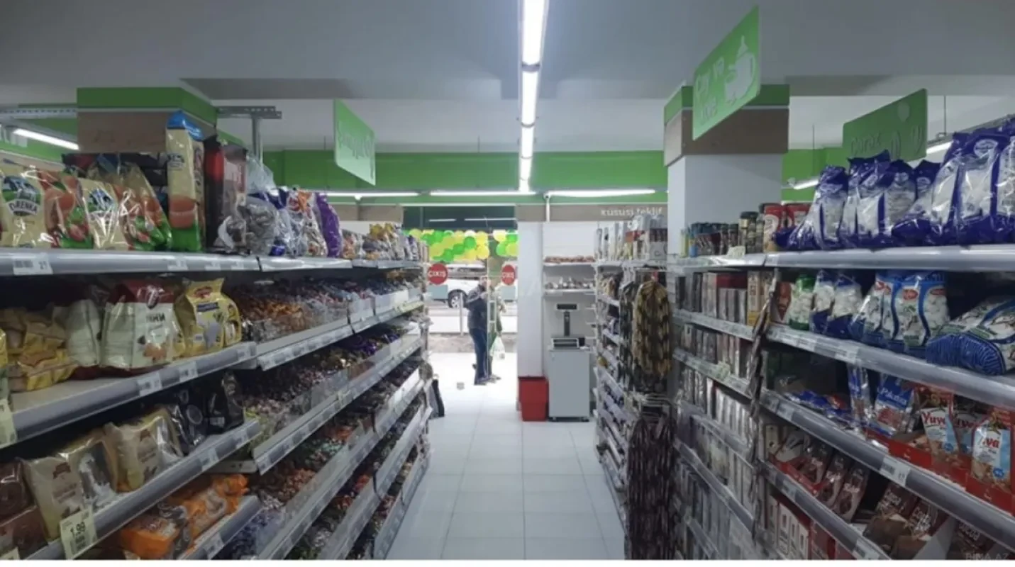 Satılır obyekt 180 m²