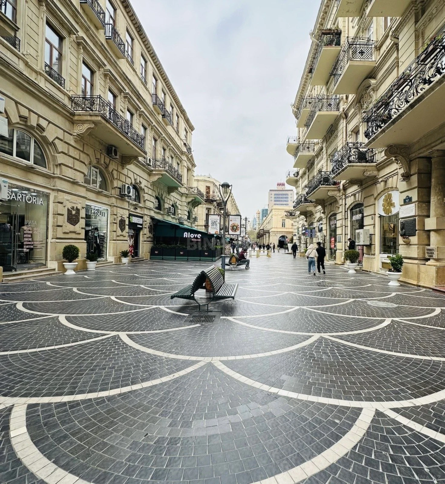 Kirayə verilir 3 otaqlı ofis 80 m²