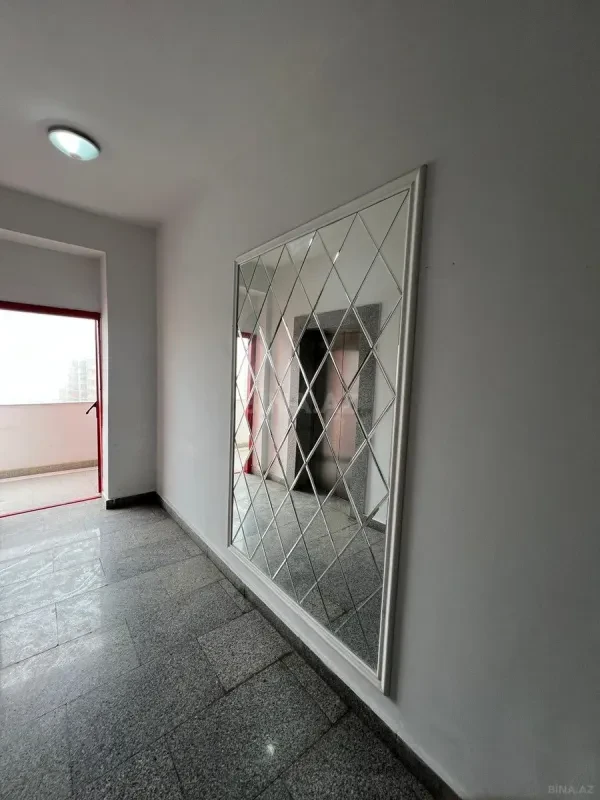 Satılır 3 otaqlı mənzil 150 m²