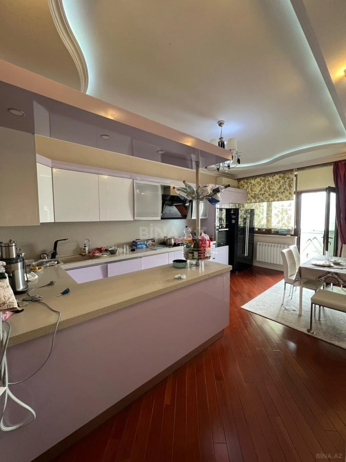 Satılır 3 otaqlı mənzil 150 m²