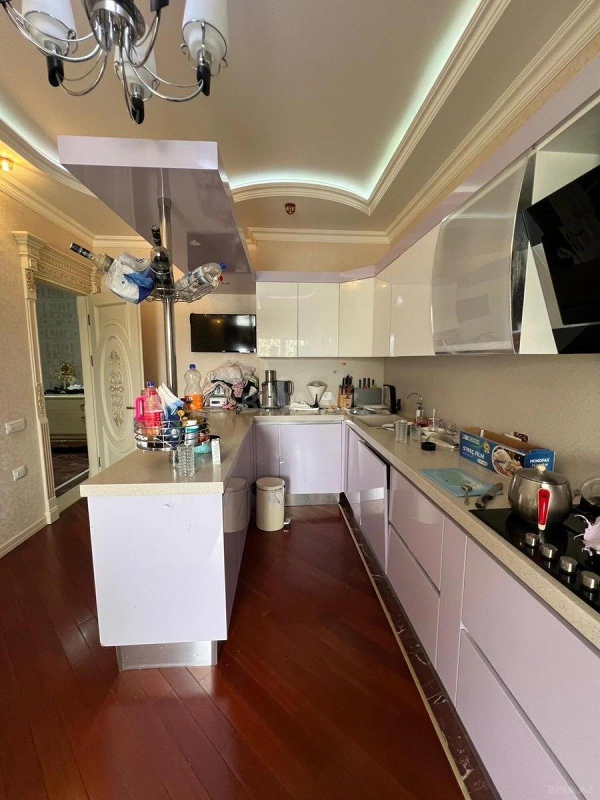 Satılır 3 otaqlı mənzil 150 m²