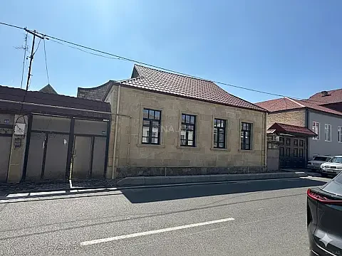 Kirayə verilir 2 otaqlı həyət evi 80 m² — Quba 2 otaq 80.00 m²